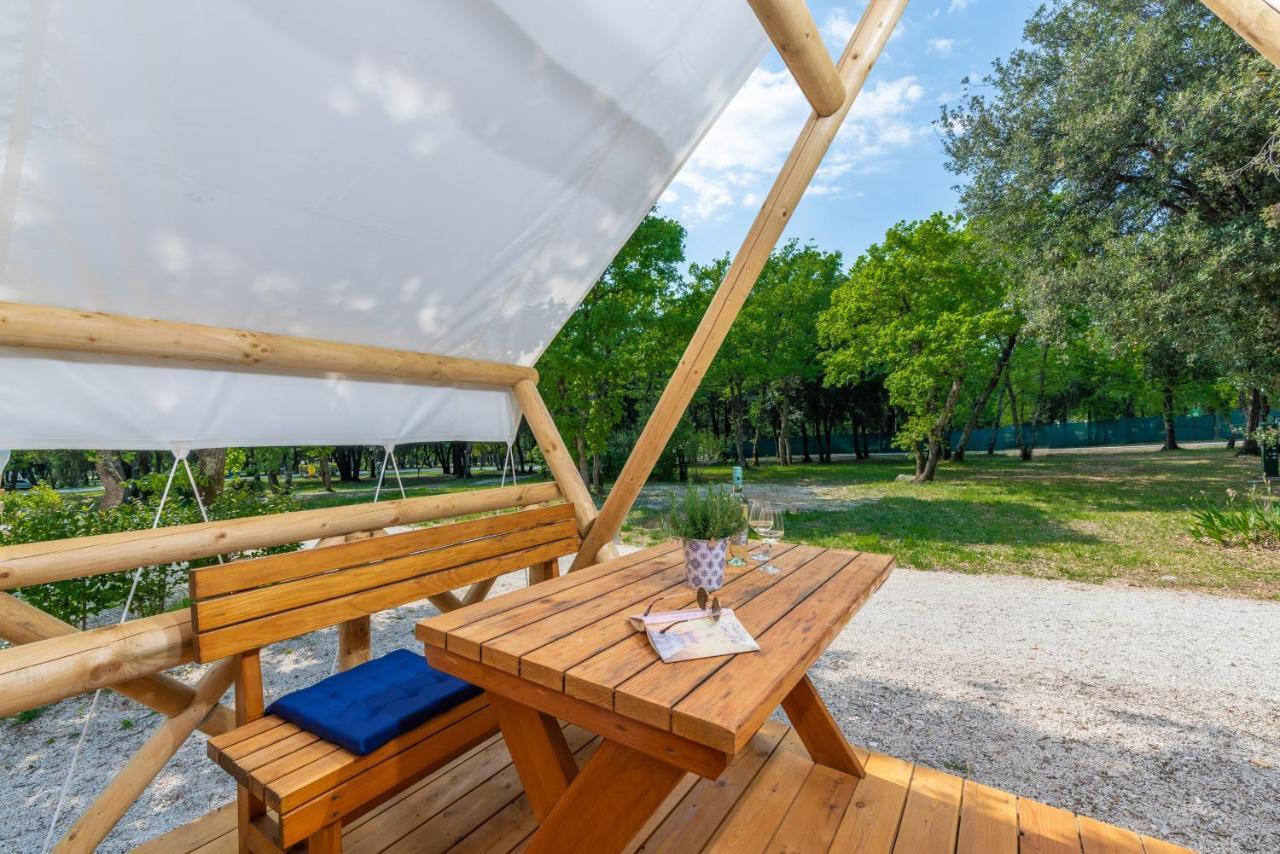 Eco Glamping- Fkk Nudist Camping Solaris Porec Luaran gambar