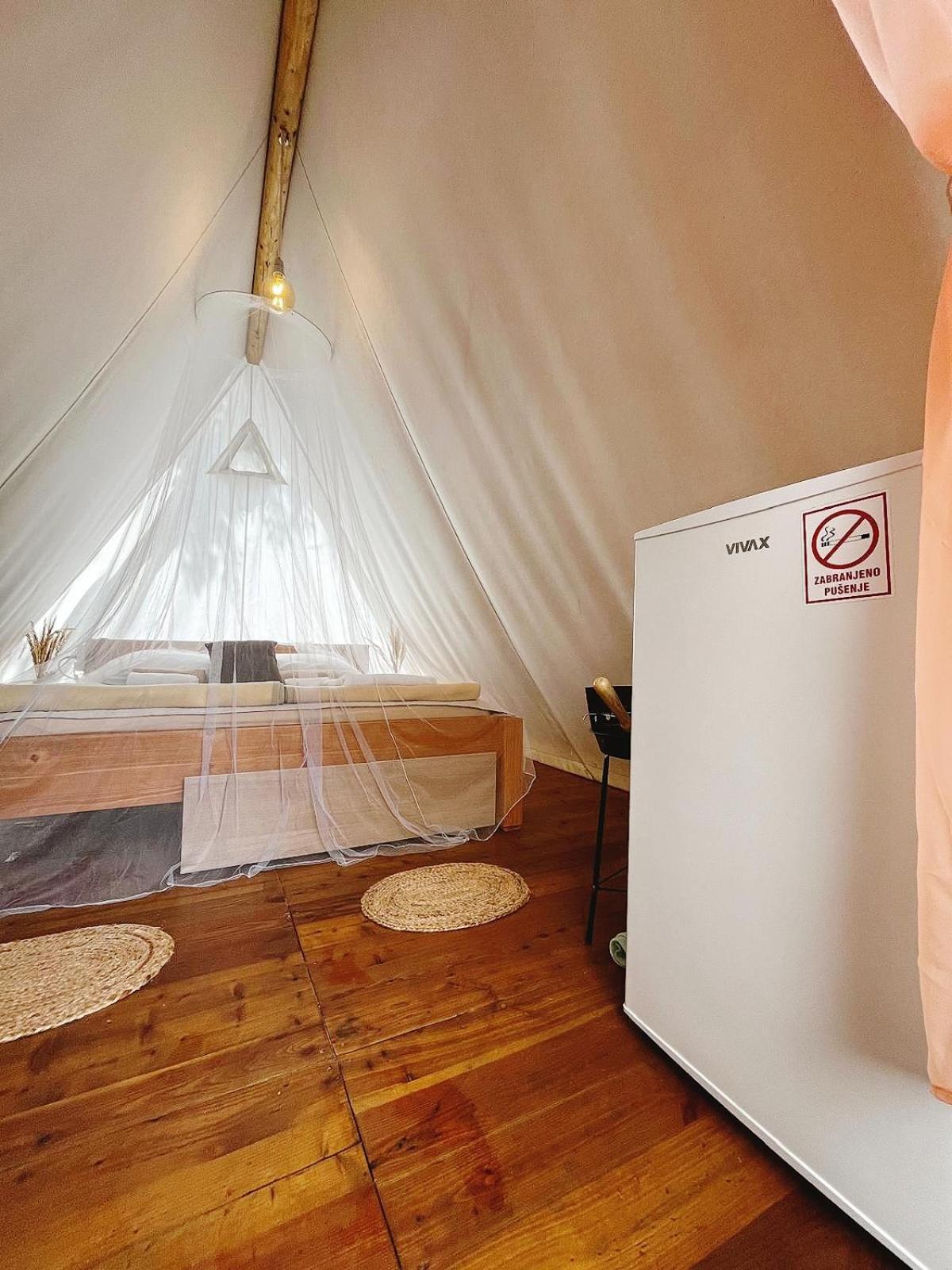 Eco Glamping- Fkk Nudist Camping Solaris Porec Luaran gambar